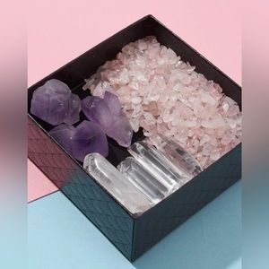 ⚠️ clearance 1 box stones jewelry accessory or for healing.
Amethyst
Rose quartz